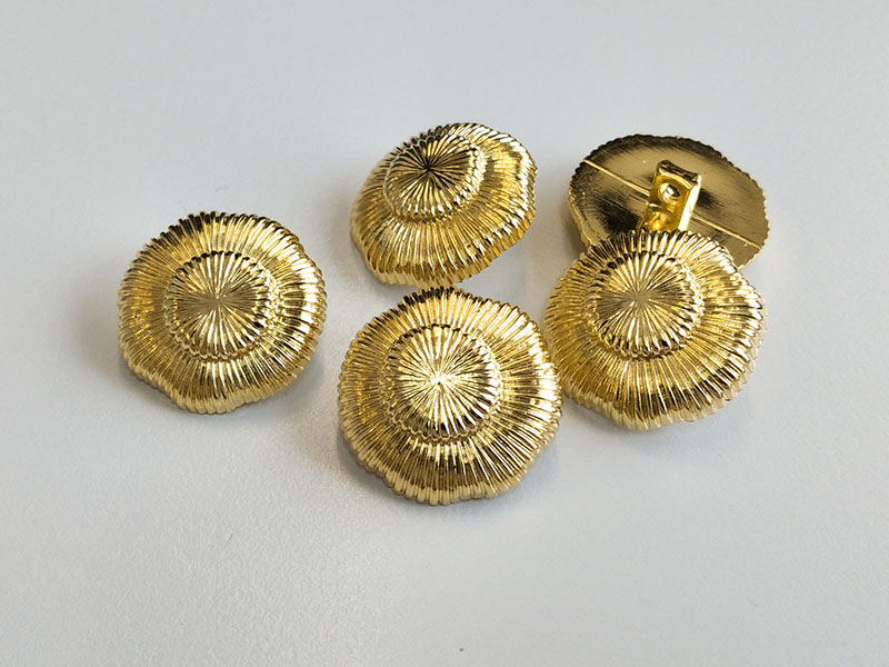 www.knopfparadies.de - 6133gg - Glänzend goldfarbene Kunststoffknöpfe