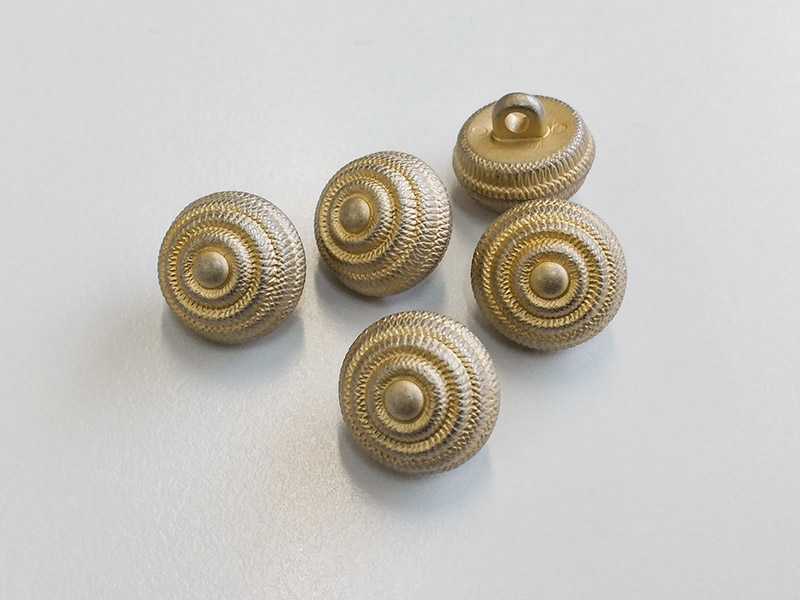 www.knopfparadies.de - 4538ag - Matt goldfarbene Kugelknöpfe in Antik