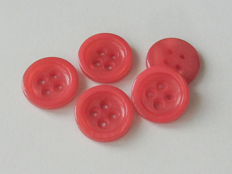 www.Knopfparadies.de - 3031hi - Hübsch schimmernde Kunststoffknöpfe in Pink