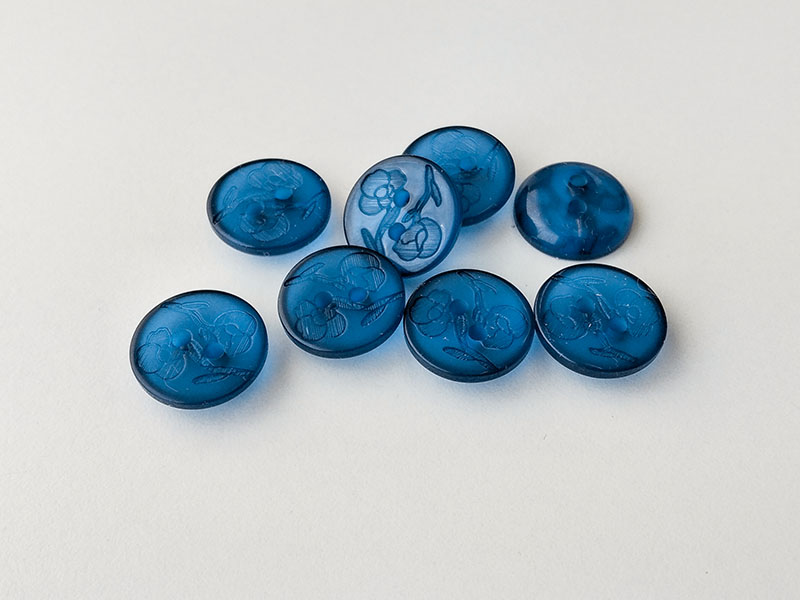 www.knopfparadies.de - 1001bl - Transparent dunkelblaue Kunststoffknöpfe