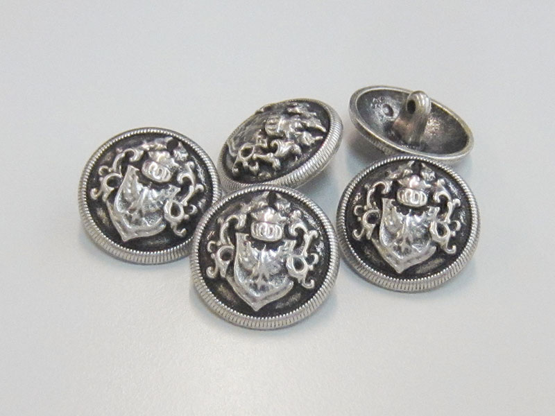 Altsilberfb. Wappen Knopf mit Adler und Ritterhelm
