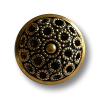 Stark gewölbte Knöpfe aus Metallblech mit filigranem Muster Stark gewölbte Knöpfe aus Metallblech mit filigranem Muster