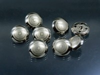 Vorschau: Silberfb. Designer Halbkugel Knopf aus Metallblech Vorschau: Silberfb. Designer Halbkugel Knopf aus Metallblech