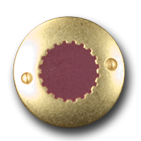 Matt goldfarbener Knopf mit pinkfarbener Mitte Matt goldfarbener Knopf mit pinkfarbener Mitte