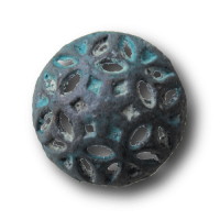 Besonderer grün patinierter Metall Knopf mit Durchbruch Besonderer grün patinierter Metall Knopf mit Durchbruch