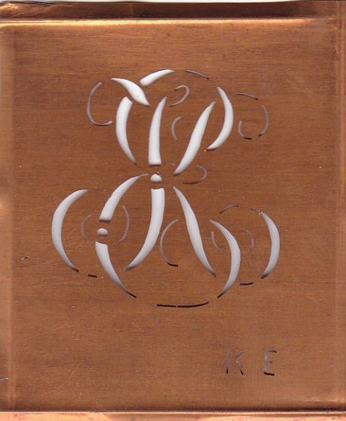 www.knopfparadies.de - KE-sch-559 - Alte Wäscheschablone, Stickschablone mit Initialen KE