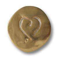 www.knopfparadies.de - 0277go - Goldfarbene Metallknöpfe mit herzförmigem Durchbruchmuster www.knopfparadies.de - 0277go - Goldfarbene Metallknöpfe mit herzförmigem Durchbruchmuster