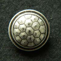 Knopf aus Metallblech wie aus dem Mittelalter