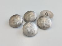 Vorschau: www.knopfparadies.de - 0252sm - Matt silberfarbene Kunststoffknöpfe Vorschau: www.knopfparadies.de - 0252sm - Matt silberfarbene Kunststoffknöpfe