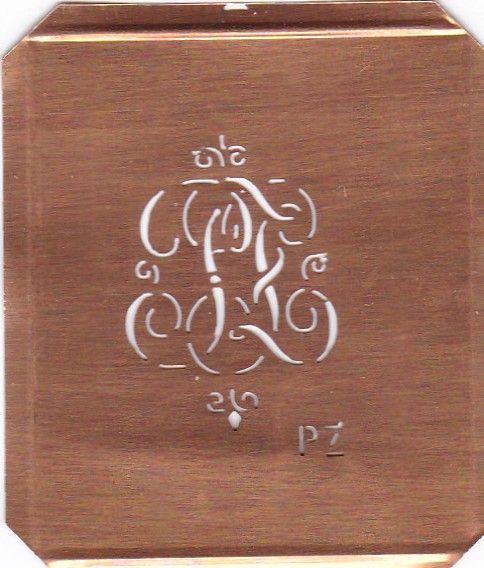www.knopfparadies.de - PZ-sch-556 - Hübsche alte, kleine Monogrammschablone PZ
