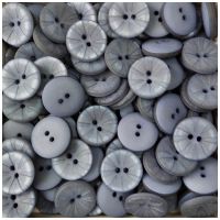 Blau perlmuttartig schimmernder Knopf m. Strahlenkranz Blau perlmuttartig schimmernder Knopf m. Strahlenkranz