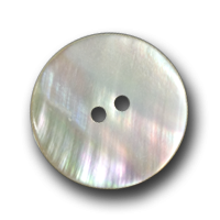 Hübsche, naturweiß schimmernde Perlmuttknöpfe Hübsche, naturweiß schimmernde Perlmuttknöpfe