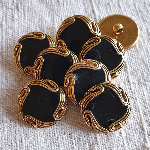 Rest: 8 sehr attraktive schwarz-goldene Kunststoffknöpfe - für den großen Auftritt - 25mm