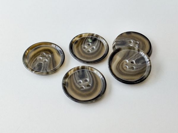 www.knopfparadies.de - 5293br - Braun gemaserte Mantelknöpfe mit vier Löchern