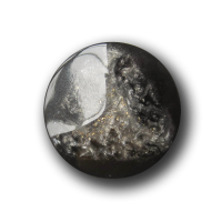 Schwarz silbergrauer Glitzer Knopf mit Perlmutt-Effekt Schwarz silbergrauer Glitzer Knopf mit Perlmutt-Effekt